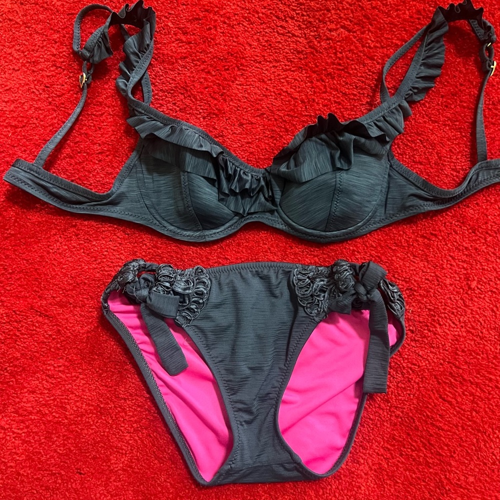 Black and Pink Ruffled Bikini Set